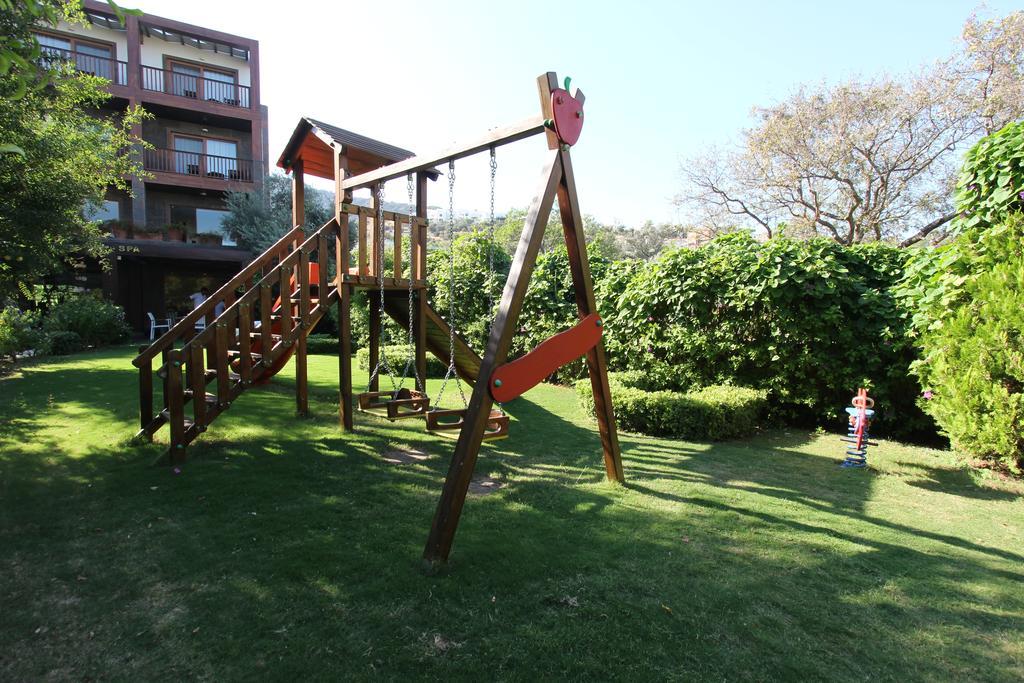 オリラ ブティック ホテル グンドーガン エクステリア 写真